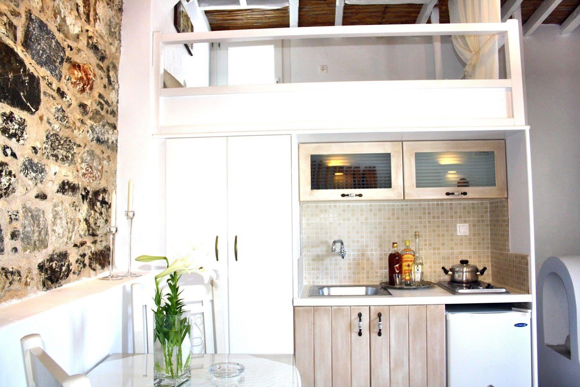 Mariakis Luxury Studios Astypalaia ภายนอก รูปภาพ